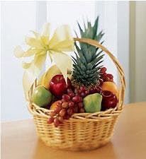 Traditional Fruit & Gourmet Gift Basket Hollywood FL Gift Delivery
